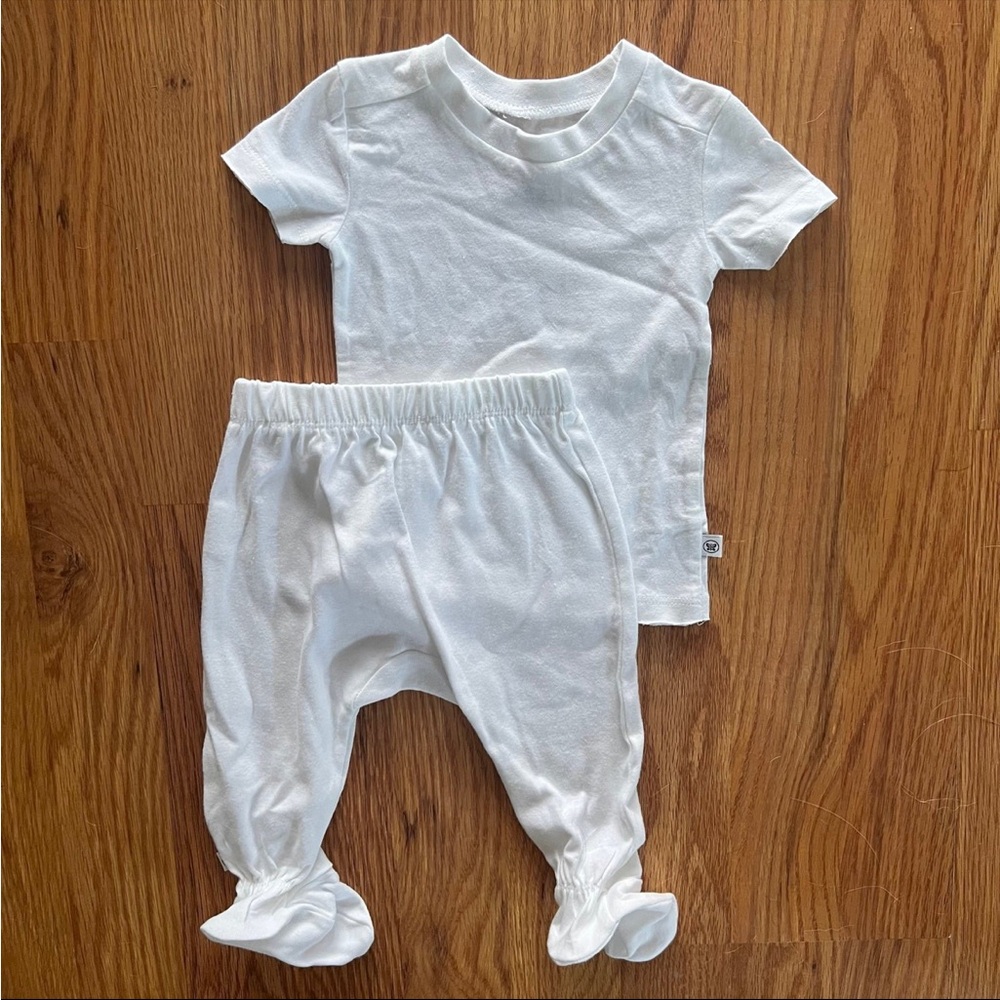 - NEW The Honest Company white set